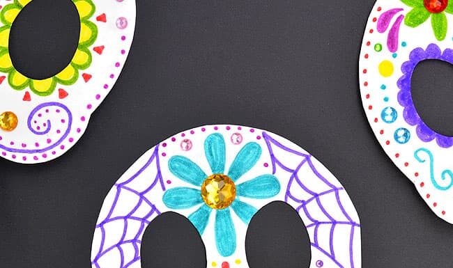 Paper Plate Day of the Dead Mask Day of the Dead mask made with a paper plate and coloured with markers