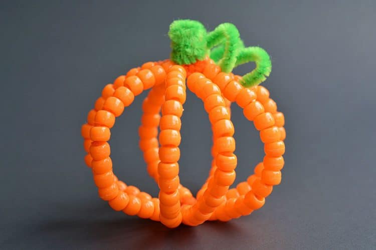 Beaded Pipe Cleaner Pumpkins