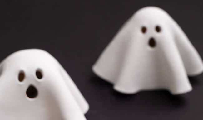 DIY Ghost Tea Light Holder Ghost tea light holder made with air dry clay