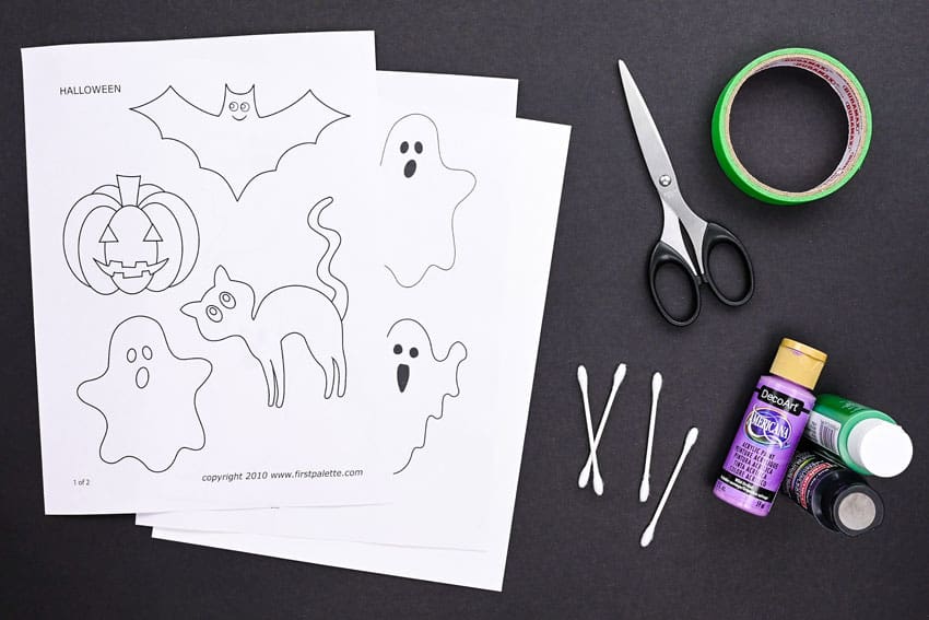Supplies for Halloween q-tip painting
