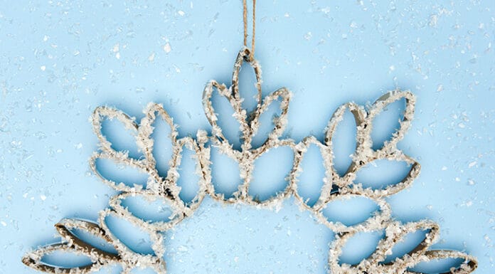 Cardboard Tube Snowflake Wreath