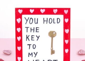 How to make Valentine Key Frame