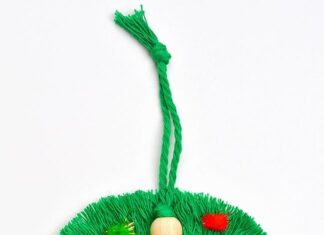 How to make Macrame Christmas Wreath Macrame Christmas wreath ornament on a white background