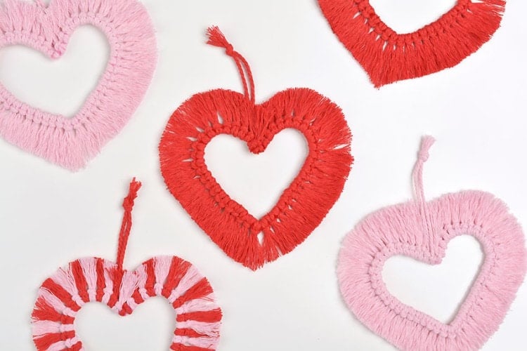 Easy macrame heart