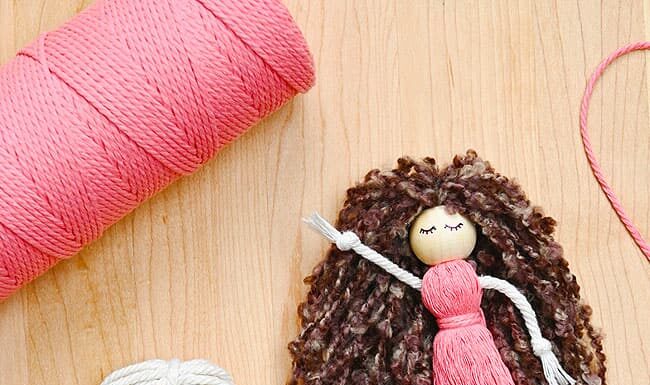 How to make Macrame Mermaid Craft Cute mermaid dolls made with macrame cord and yarn
