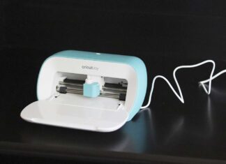 Cricut Joy Review: The Perfect Crafting Tool for Casual Crafters