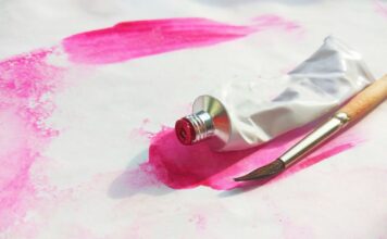 Top 6 Acrylic Paint Brands: High-Quality & Affordable