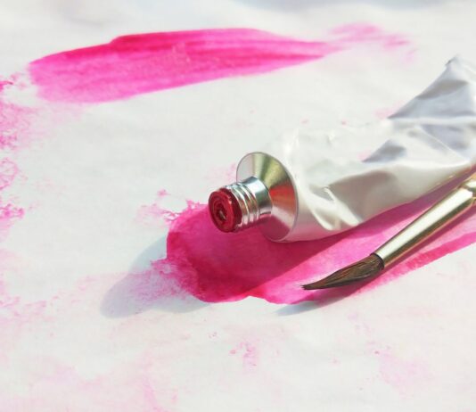 Top 6 Acrylic Paint Brands: High-Quality & Affordable