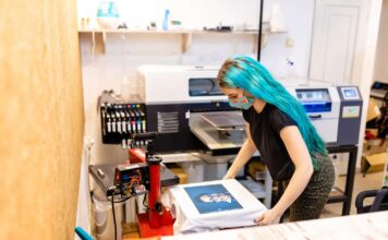 7 Best Iron-On Transfer Papers for T-Shirts and DIY Projects