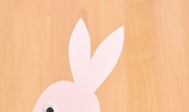 DIY Pom Pom Bunny: Cute and Easy Craft Pom pom bunny made with pink yarn and cardstock