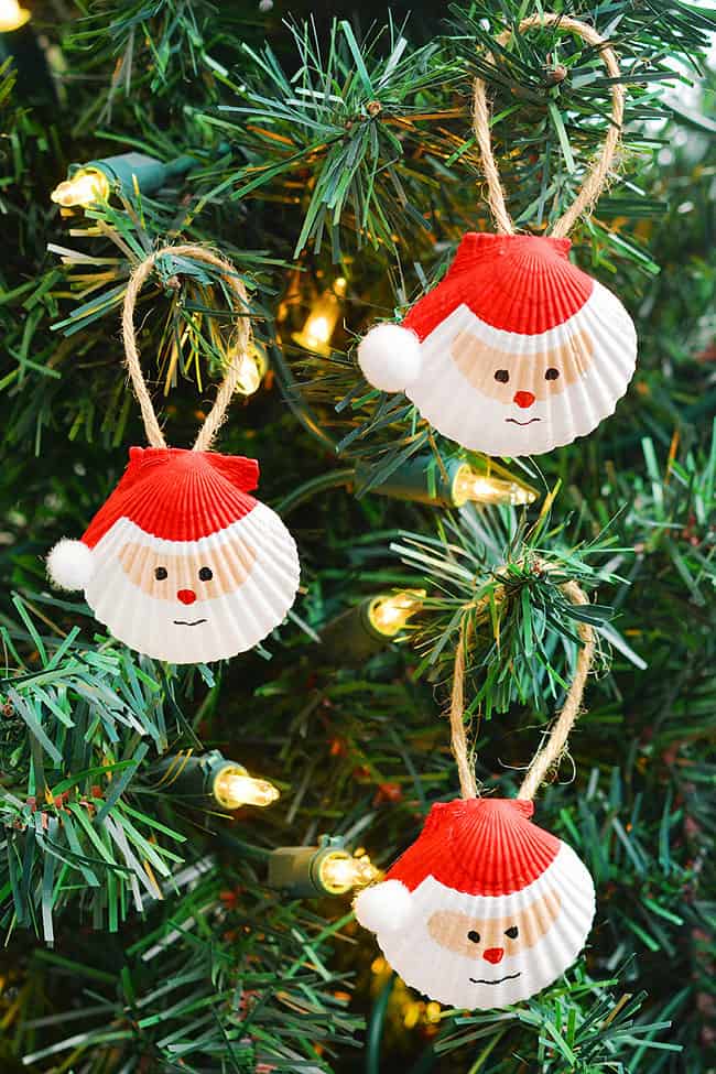 DIY Santa ornaments on the Christmas tree