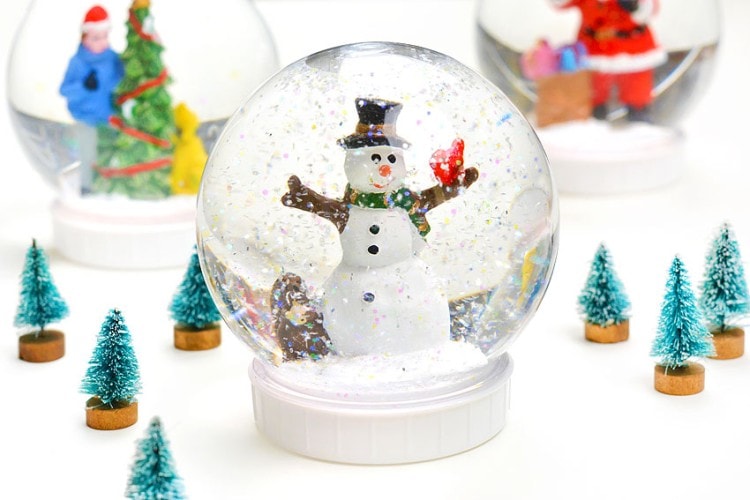 DIY snowglobe