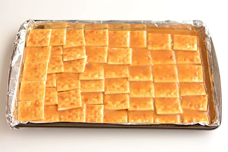 This saltine cracker toffee is incredibly addictive! It's so simple to make but it tastes amazing!! You NEED to try these!!