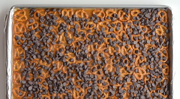 How to Make Chocolate Caramel Pretzel Bars Chocolate Caramel Pretzel Bars