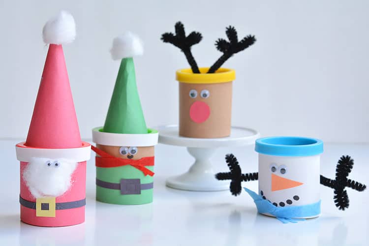 These easy Christmas Play-doh favours make ADORABLE little party gifts for kids! They're a great little non-candy Christmas treat idea too!