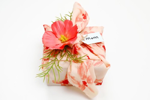 Furoshiki Fabric Gift Wrapping