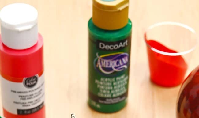 Free Printable Gingerbread Coloring Pages for Holiday Fun Red and green marbled paint pour Christmas ornament