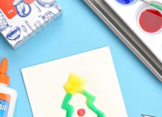 Christmas Salt Painting Christmas tree painted on salt and glue