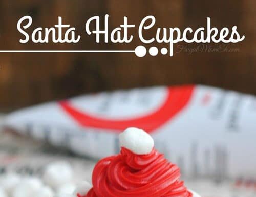 How to Make Easy Reindeer Cupcakes – Adorable Christmas Treats for the Holidays 30+ Easy Christmas Cupcake Ideas - Santa Hat Cupcakes