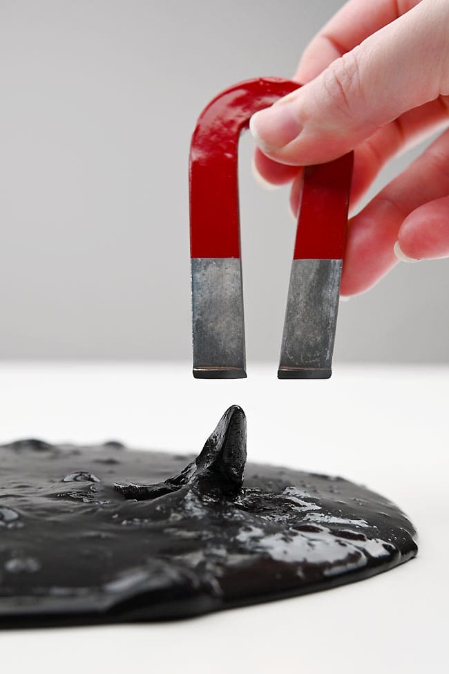 Using a magnet with magnetic slime