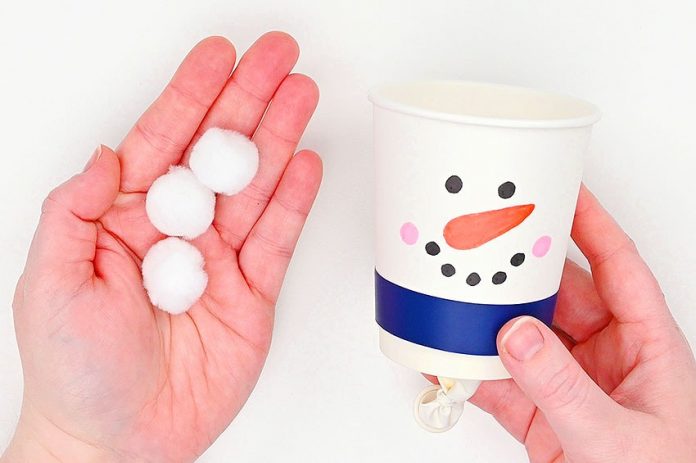 Snowman Pom Pom Launcher
