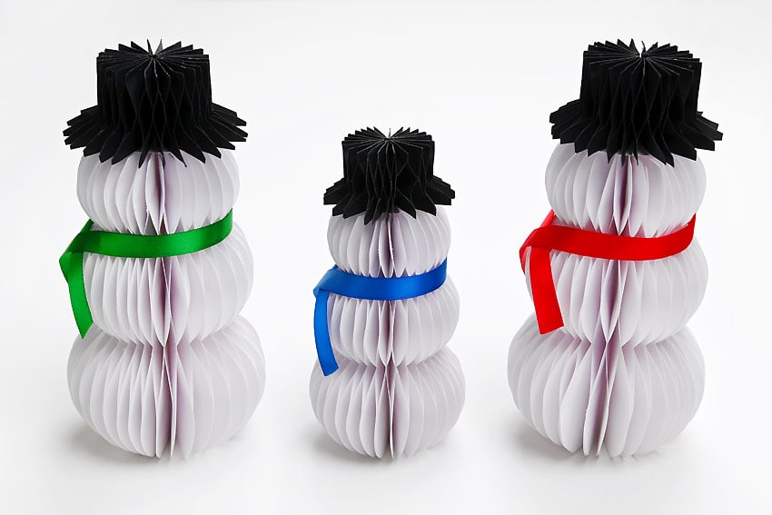 Paper honeycomb snowman craft