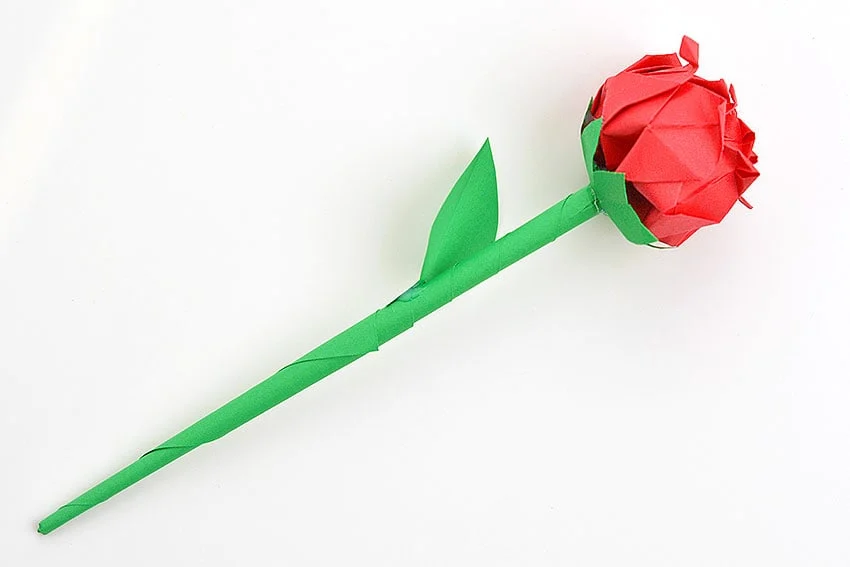 a paper rose crochet yarn craft instruction image 30