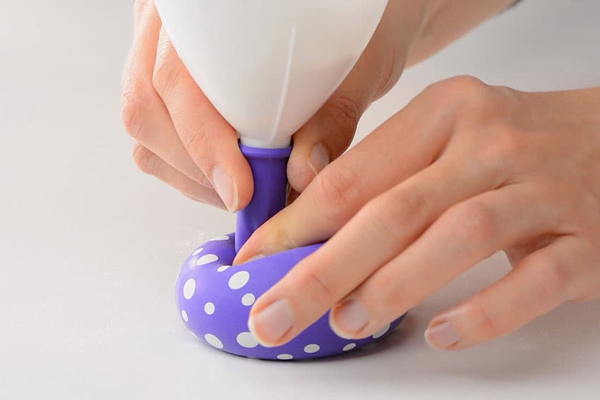 a stress ball kids craft instruction image 6
