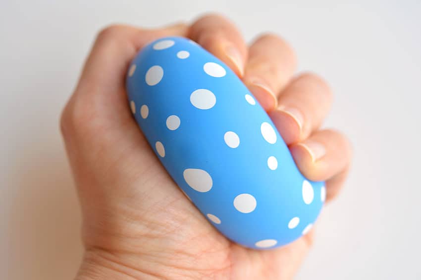 a stress ball kids craft instruction image 8