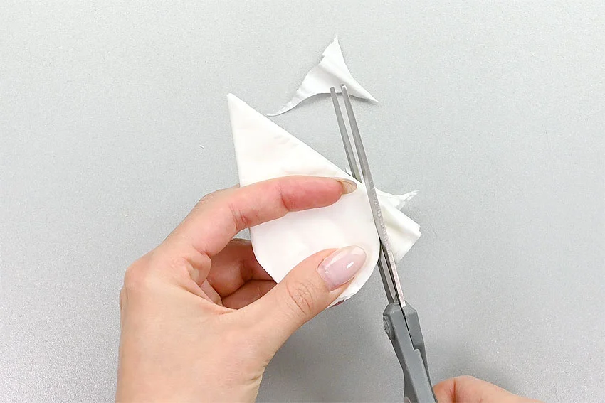coffee filter flowers paper craft instruction image 3