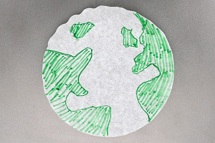 coffee filter planets paper craft step 5 - Build the coffee filter planets paper craft step by step