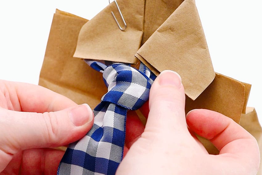 father’s day gift bags paper craft instruction image 10