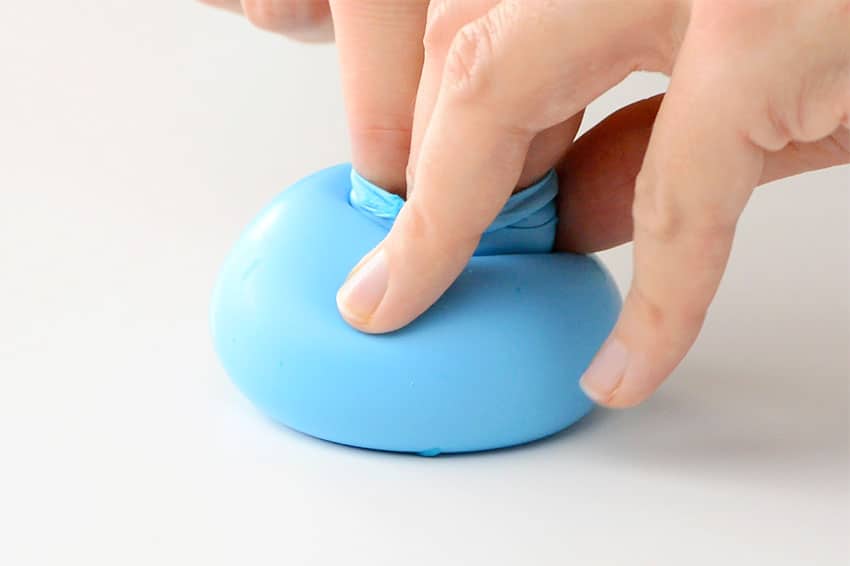 playdough stress ball kids craft instruction image 7