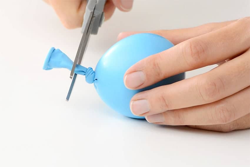 playdough stress ball kids craft instruction image 9