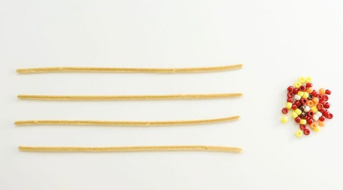 Easy Beaded Pipe Cleaner Corn Tutorial for Kids beaded pipe cleaner corn kids craft instruction image 1