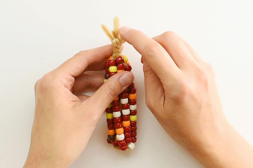 beaded pipe cleaner corn kids craft instruction image 7