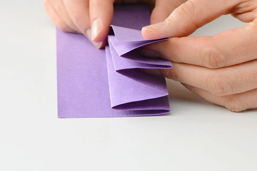 construction paper flowers paper craft instruction image 3