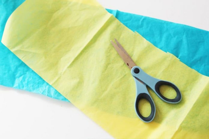 flower wrapping paper craft instruction image 1