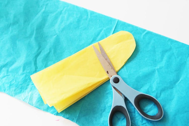 flower wrapping paper craft instruction image 2