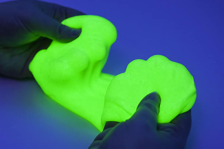 glow in the dark slime kids craft instruction image 11
