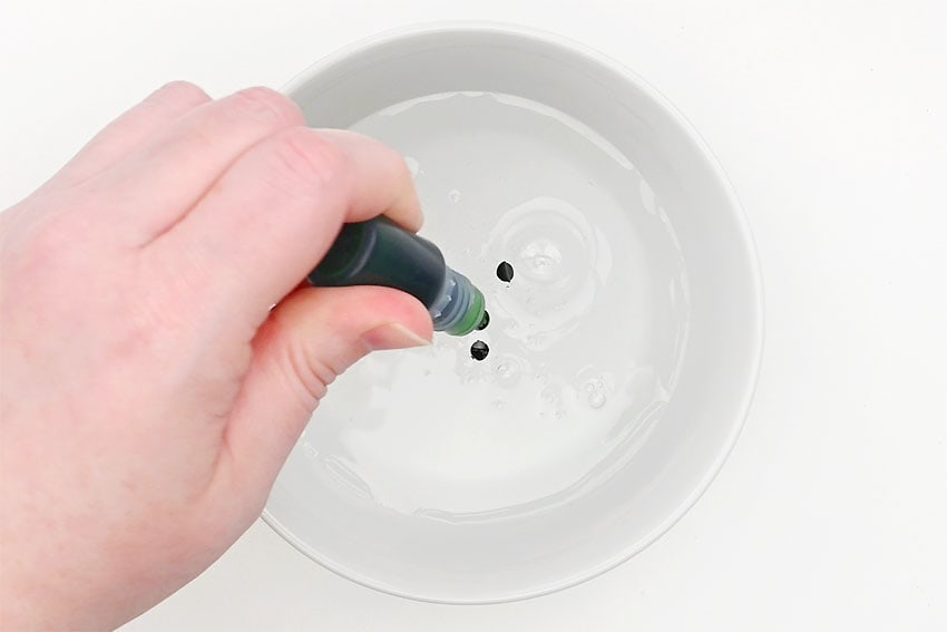 glow in the dark slime kids craft instruction image 3