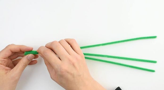Easy Pipe Cleaner Shamrock With Beads Tutorial for Kids pipe cleaner shamrock with beads kids craft instruction image 1