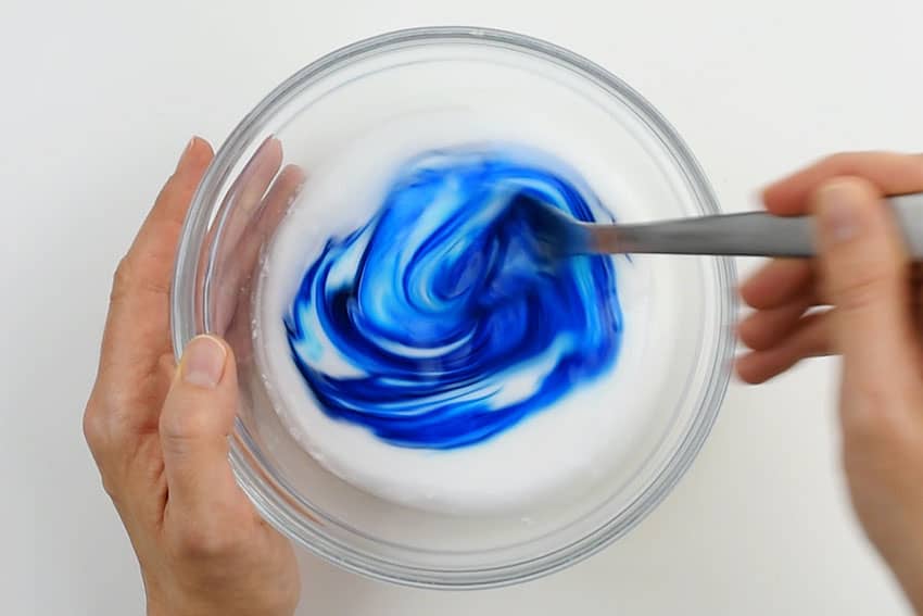 slime without borax kids craft instruction image 2