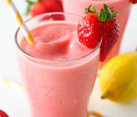 Easy Strawberry Lemonade Smoothie Recipe Tutorial for Kids strawberry lemonade smoothie recipe kids craft finished craft