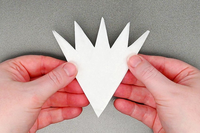 coffee filter fireworks kids craft instruction image 13