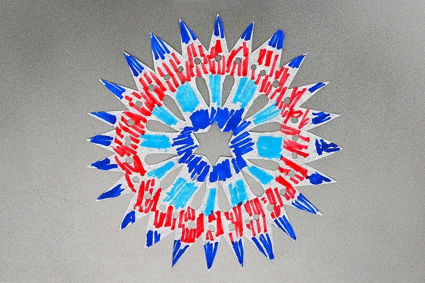 coffee filter fireworks kids craft instruction image 18