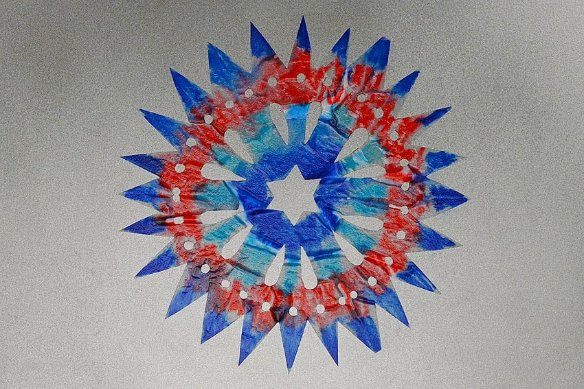 coffee filter fireworks kids craft instruction image 19