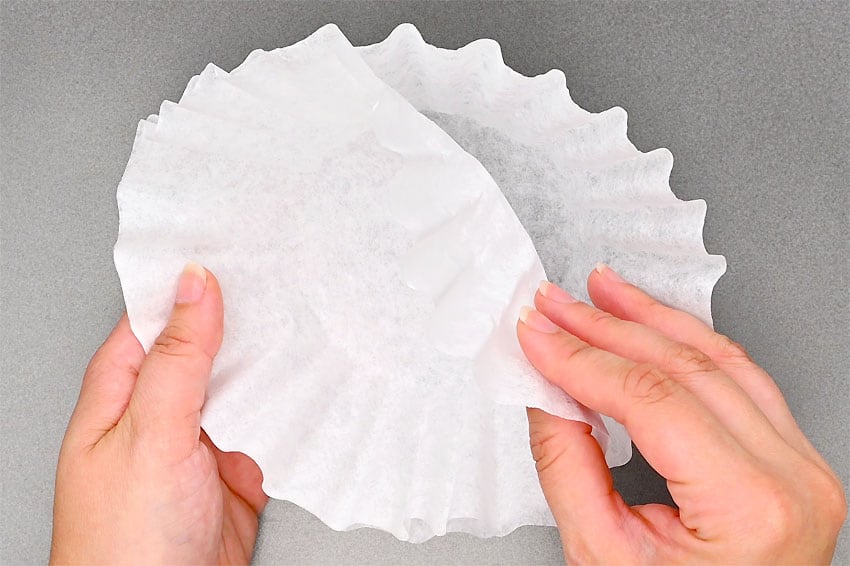coffee filter leaves kids craft instruction image 3
