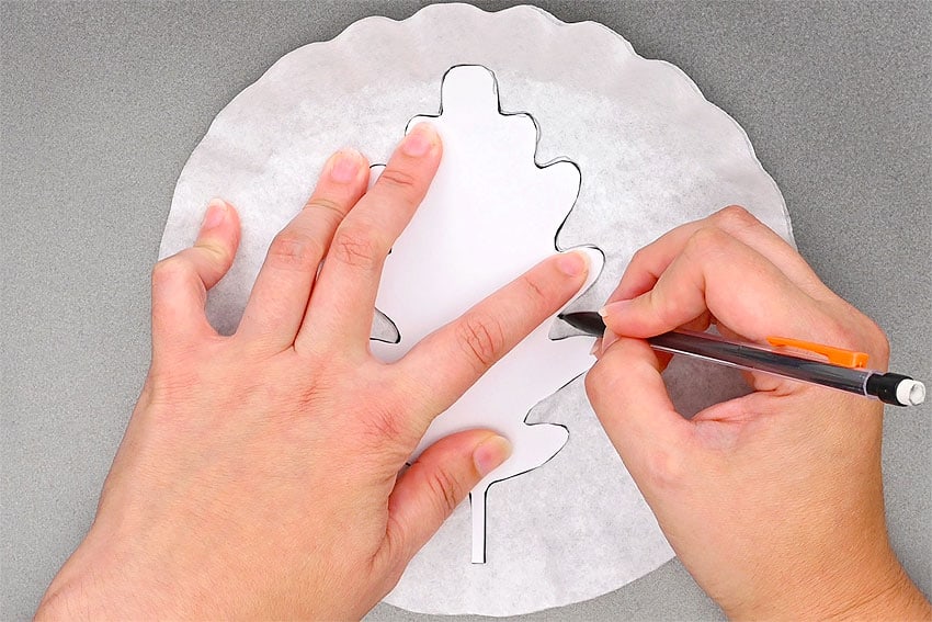 coffee filter leaves kids craft instruction image 4