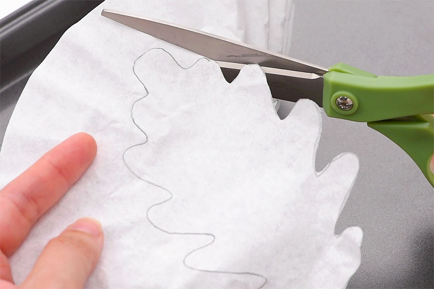 coffee filter leaves kids craft instruction image 5